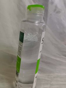 Simple Micellar Water