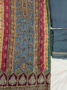 Elegant Kurta Set For Weddings And Other Occasions
