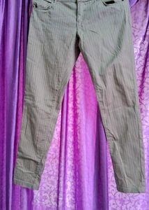 Beige Jeans