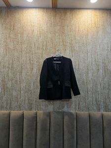 ZARA Black Formal Blazer | Worn Twice | EUR L | Ma