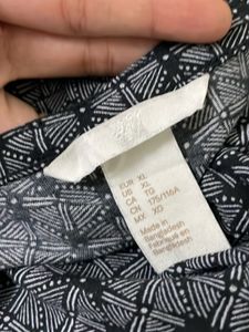 H&amp;M Tunic Printed Blouse