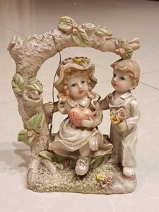 Decorative Showpieces
