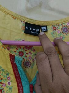 Shoppers Stop Yellow Floral Kurta – Fixed Price