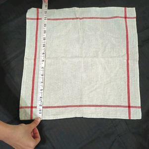7 Piece White Table Napkins Set