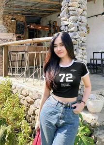 Black Crop Top - Trendy!