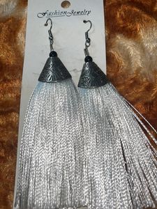 White Elegant Hazle Earings