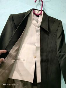 Boy&#39;s Blazer Suit