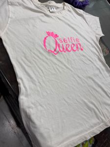 Selfie Queen White Tshirt