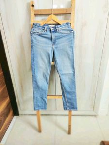 Branded Light Wash Denim Jeans waist size-28