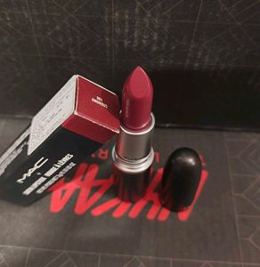 mac amorous lipstick