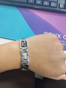Elegant Women&#39;s Watch