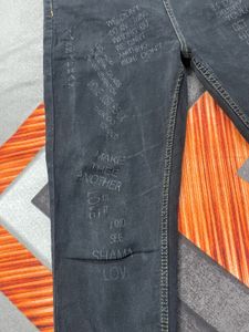 Unique Graphic Print Denim Jeans