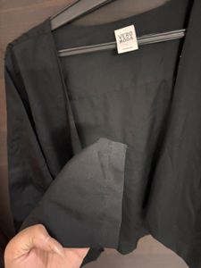 black shrug
