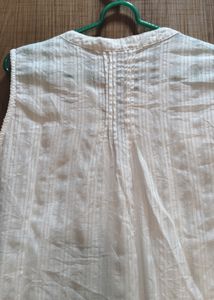 Casual Stylish Sleevless White Top