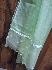 Beautiful 3 Piece Pakistani Suit