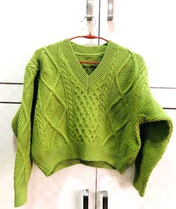 🧶 Green V-Neck Knit Sweater 🧶