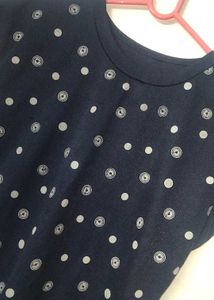 Navy Blue Polka Dot Top🍀