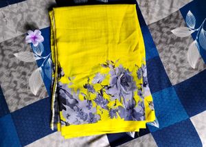💛✨Floral Print Yellow Saree