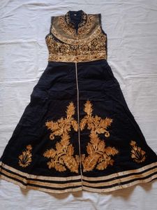 Elegant Embroidered Kurta Set