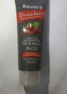 Revert Strawberry Face Wash