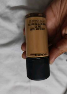 MAC NEW FOUNDATION NC20