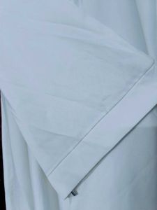 White Zippered Abaya
