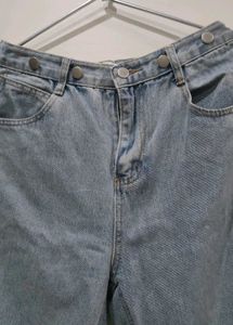 Highwaisted Light Blue Jeans