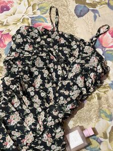 Floral Ruched Dresss , Very Very Pretty 🥹🤌🏻