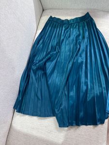 Satin midi Pleated Skirt