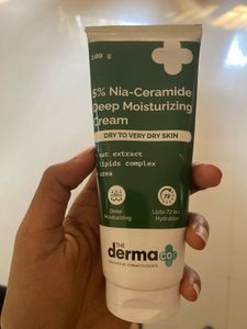 Derma Co Deep Moisturizing Cream