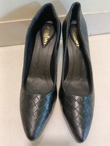 COMBO OFFER 2 HEELS