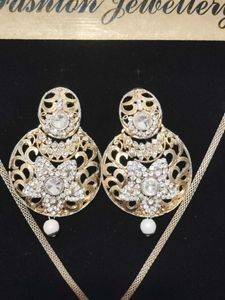 Elegant Gold-Tone Jewelry Set
