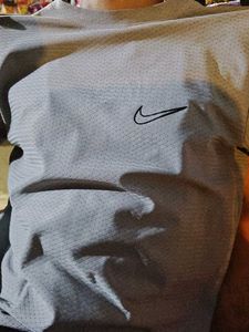 Nike T-Shirt