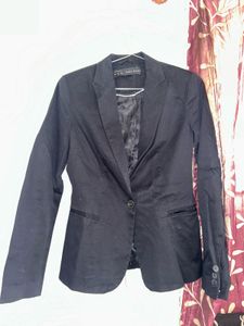 ZARA Black Tailored Blazer (Size XS)