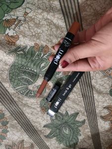 Plum Twist &amp; Go Lipstick