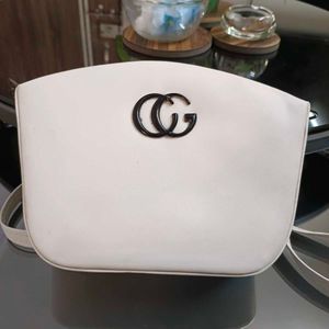 🛍️ White Sling Bag ⭐⭐⭐⭐
