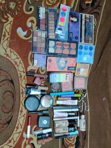 Makeup Bundle: Eyeshadow, Mascara, Foundation & Mo