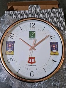 Wall Clock only for 200rs
