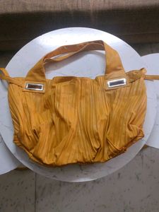 Stylish Big Yellow Handbag (New)