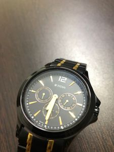 Titan Men&#39;s Watch 1698NAD