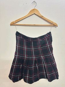 Rachel Green - Plaid Skirt (New) 🥰