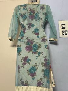 Floral Embroidered Kurta