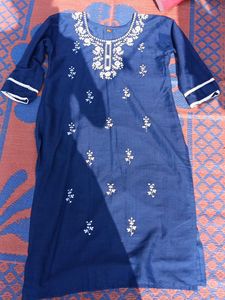 Elegant Blue Embroidered Kurta