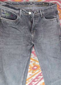 on sale!!! straight fit grey jeans