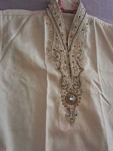 Elegant Cream Embroidered Kurta