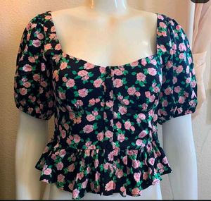 🎁Buy 2 Get 1 Free🎁 Zara Crop Top Size 28-32inch
