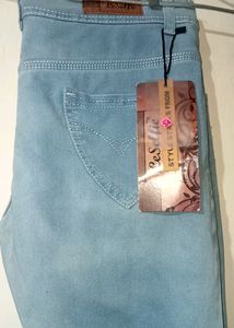 550/-  New Jeans Only For 210/-👍