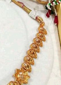 Elegant Traditional Necklace Set with Earrings