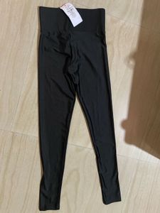 Koton Glossy Black Leggings