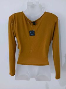 CUTE WRAP TOP